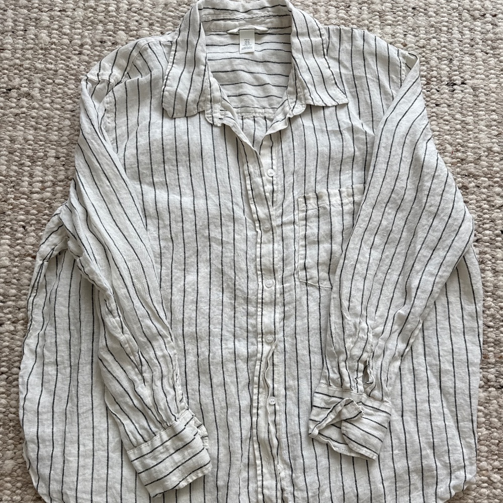 Women’s linen button up